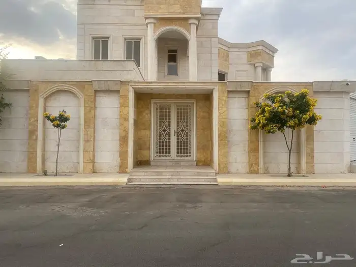 فيلا للبيع حي الزياره 1