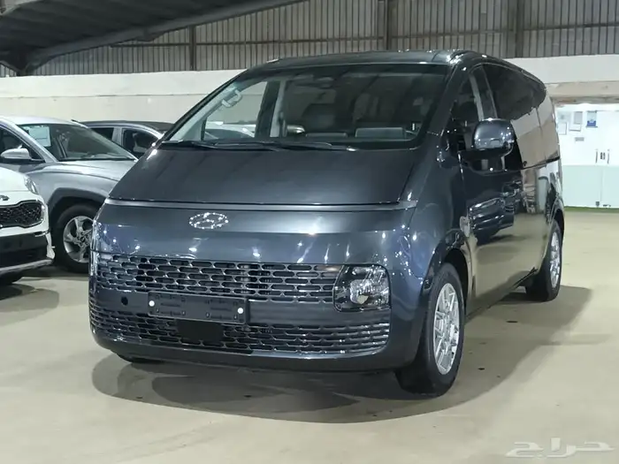 هيونداي ستاريا رصاصى 2022 ديزل بطاقة جمركية وارد كوريا 1