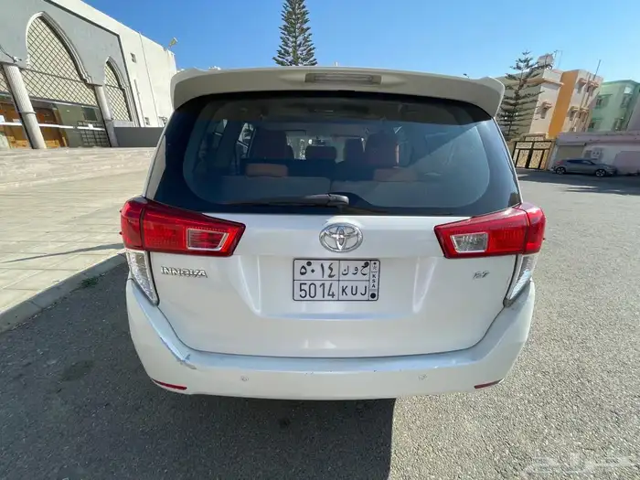 تويوتا انوفا 2017 9