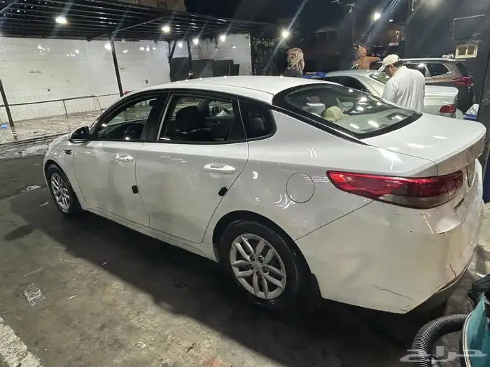 كيا 2016نظيفه جدا خاليه من اي حوادث علي الشرط 4