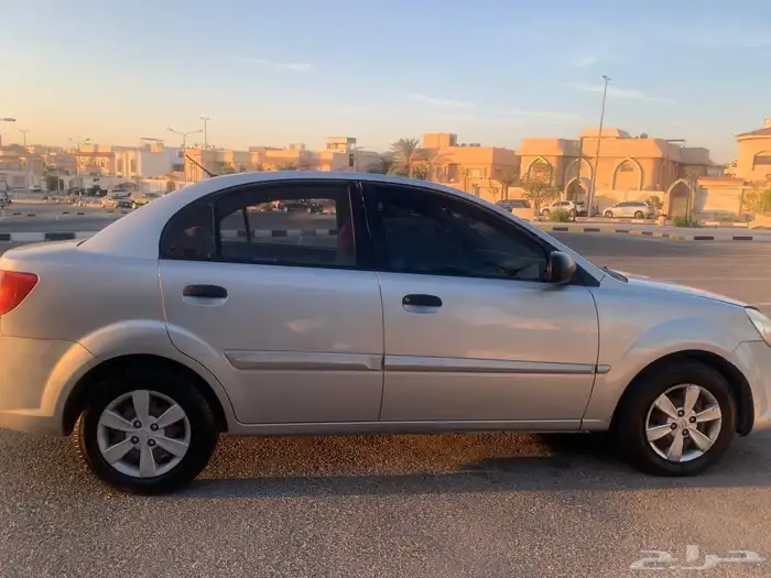 سياره كيا ريو نص فل 2011 1