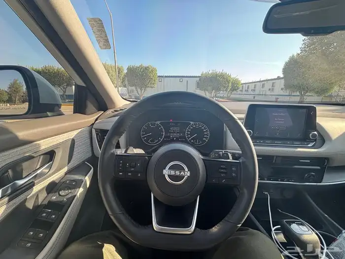 اكس تريل 2023 نص فل 7 مقاعد دبل 0