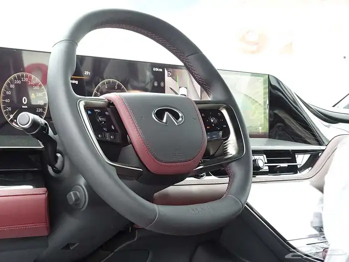 انفنتي QX80 اوتو جراف موديل 25 5