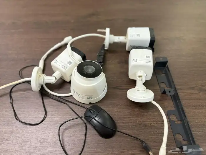 كاميرات مراقبة 10