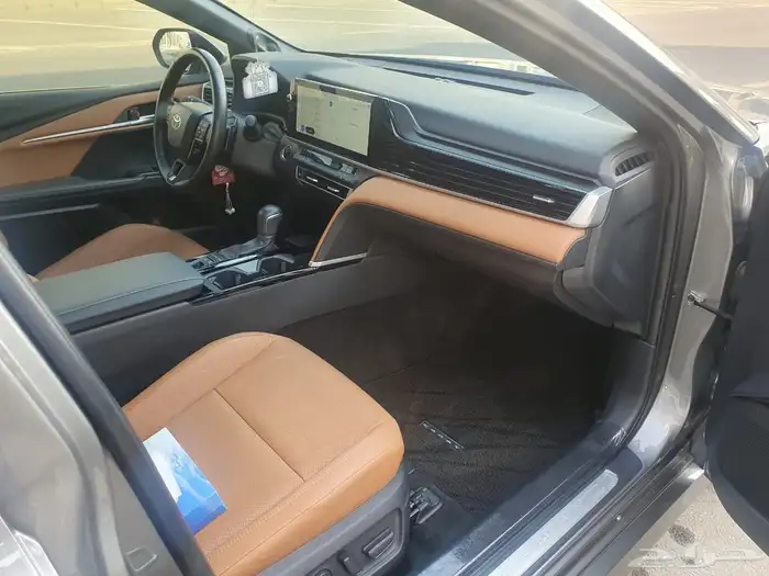 كامري لومير هايبرد موديل 2025 17