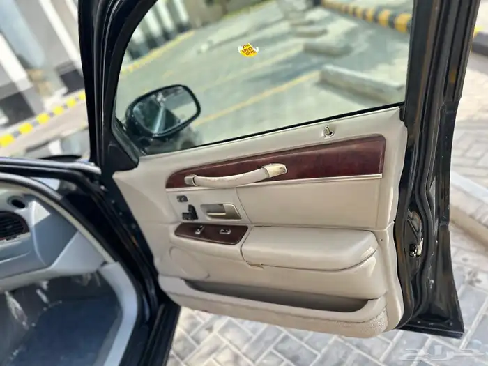 لينكون تاون كار 2006 شرط 11