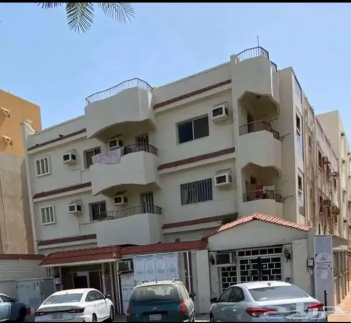 عماره تجاريه على شارع الصحافه 630 متر بسعر مغري 1