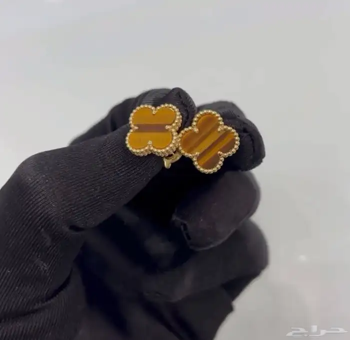 حلق فان كليف جديد مطلي ذهب مع ملحقاته 0