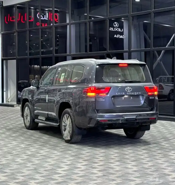 تويوتا لاندكروزر نيسان باترول 3