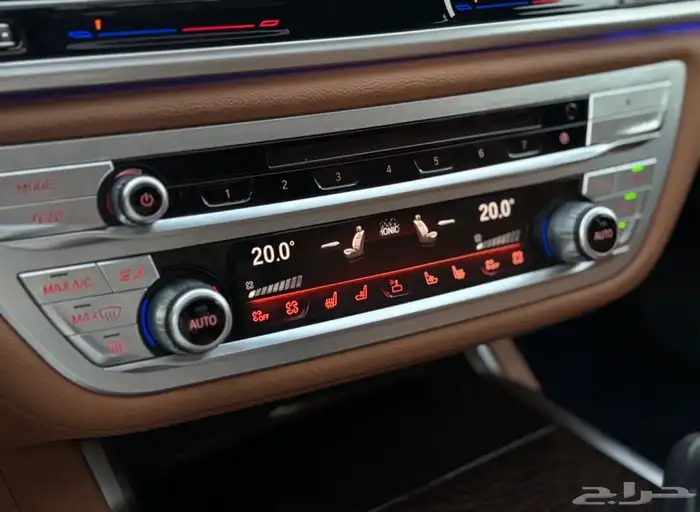 بي ام دبليو 2021 740li 15