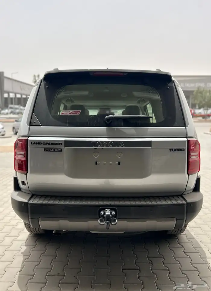 تويوتا   برادو TXL-3بنزين 2025 ابيض 222550 شامل الضريبة 3