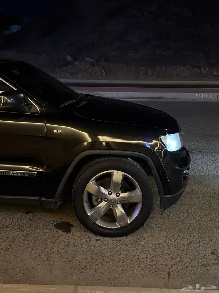 جيب جراند شيروكي موديل 2013 نظيف Jeep 18