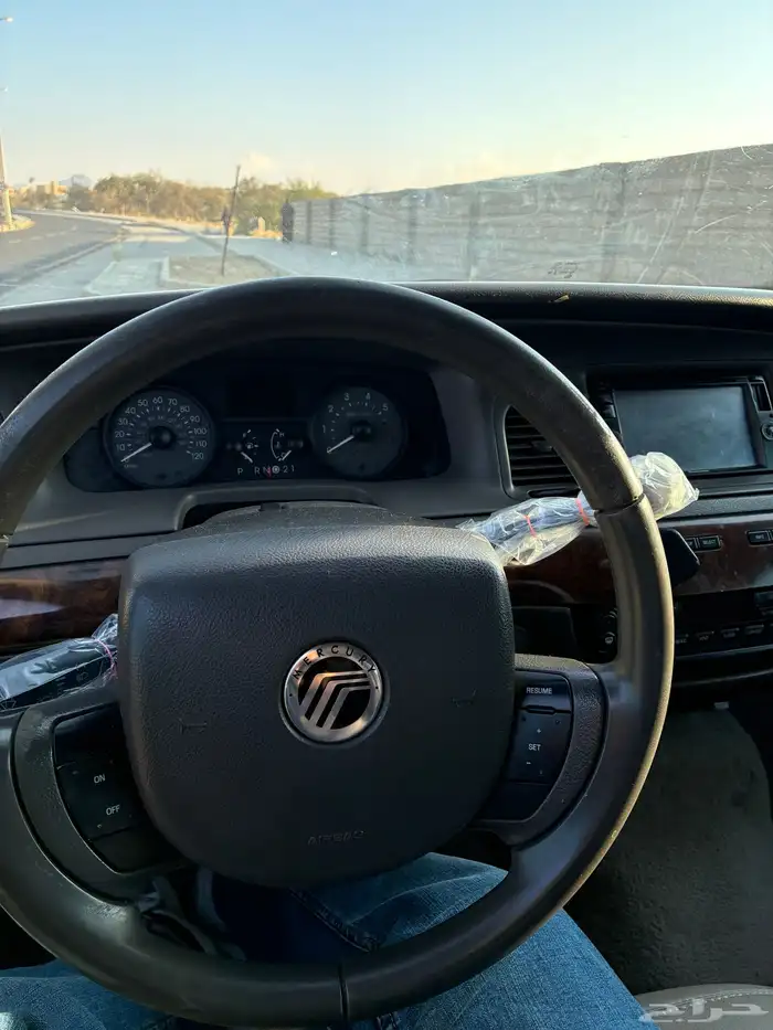 فورد ماركيز 2010 أمريكي ستاندر 4