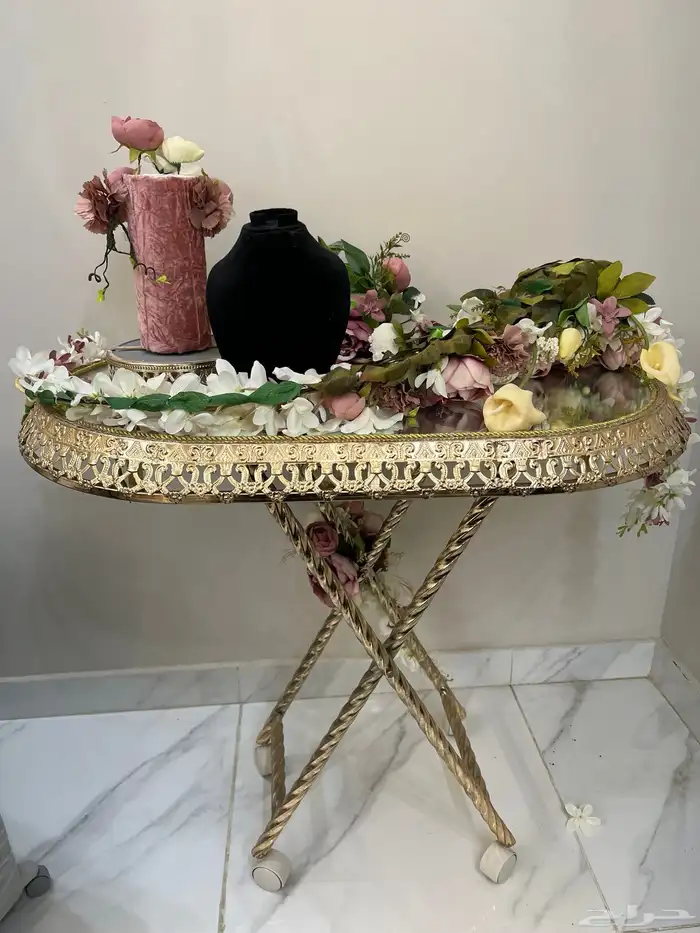 عربية ملكة 0