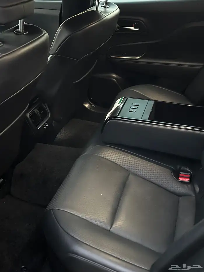 تويوتا كراون 2023 9