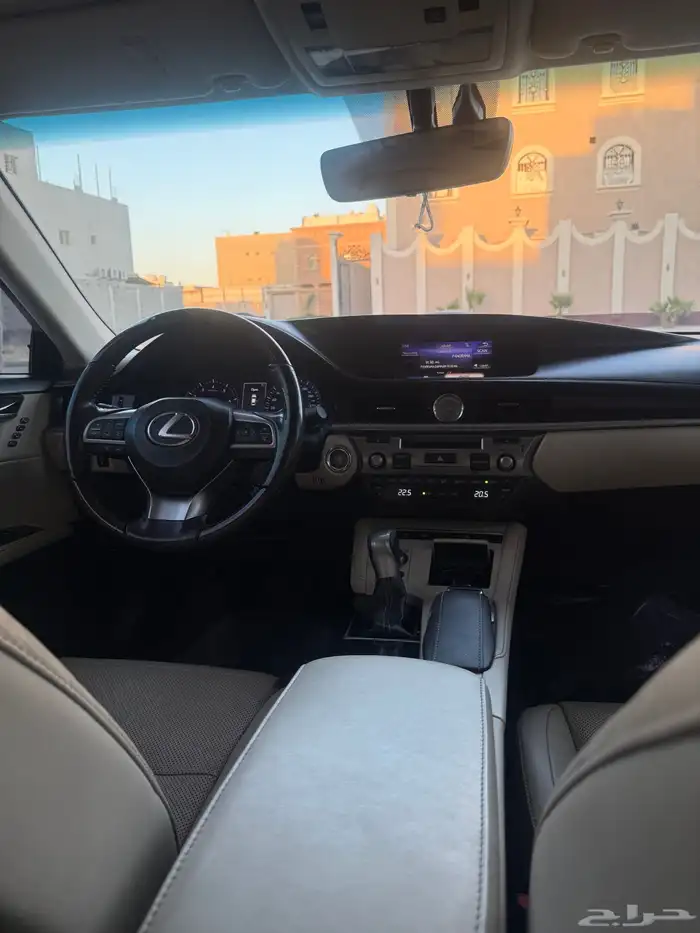لكزس موديل 2017 31