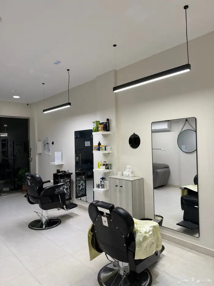 محل حلاقه لتقبيل حي طيبه 0