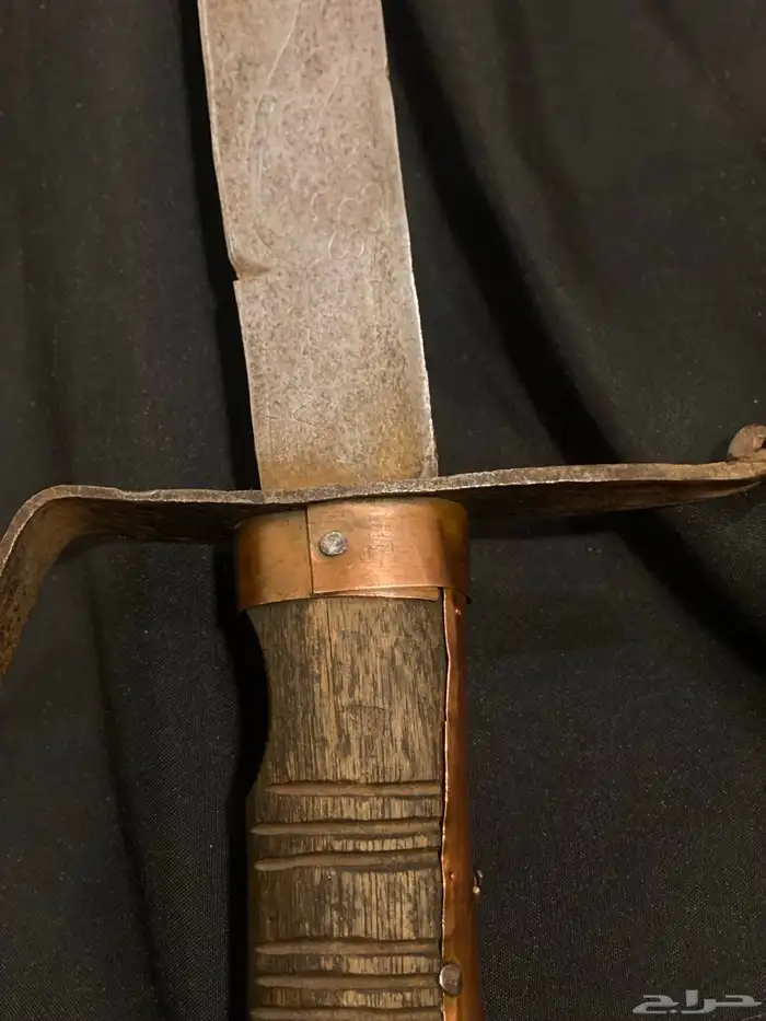 سيف حبشي طرق يدوي قديم عليه نقوش وختوم 3