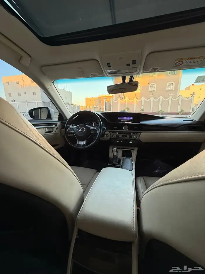 لكزس موديل 2017 30