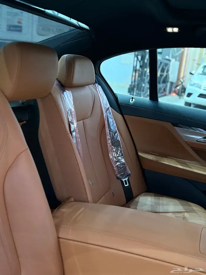 BMW 730i 2019 ناغي مخزن 8
