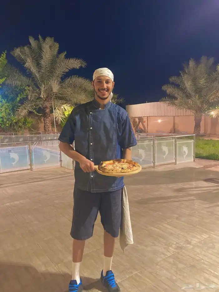 تدريب عماله و عمل منيو بيتزا نابولي 4