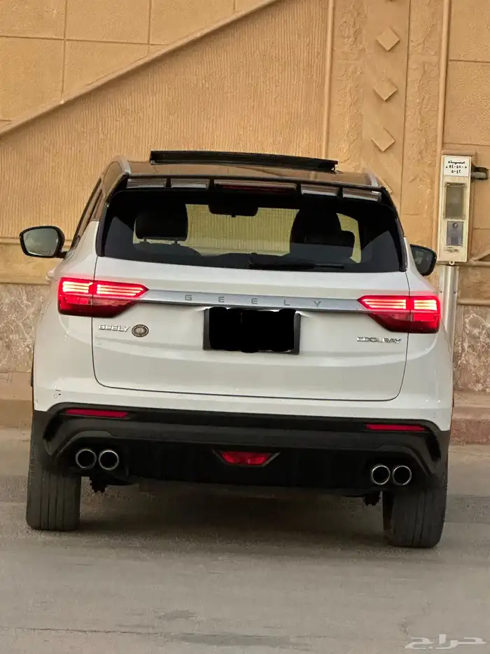 للبيع جيلي كولراي 2022 السياره على شرط السعر 40 ألف 4