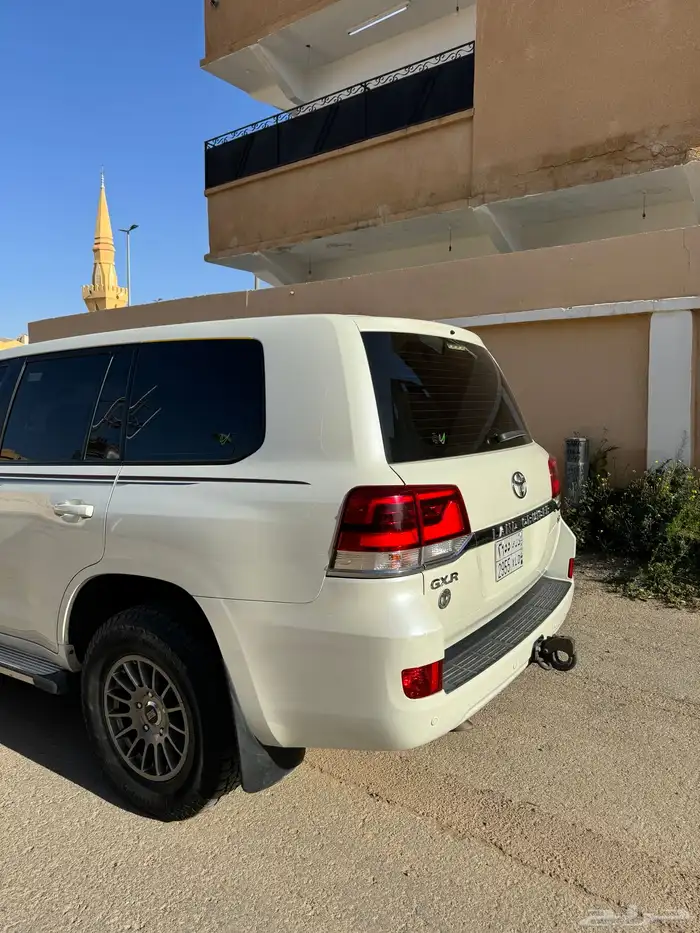 لاندكروزر 2020 هدد فل كامل 15