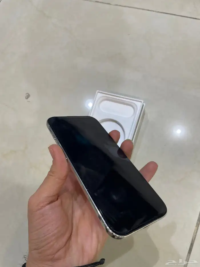 ايفون 17 اير 256 ابيض آخو الجديد 2