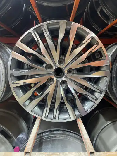 جنوط كيا كادينزا موديل 2021 مقاس 18 اصلي وكاله index