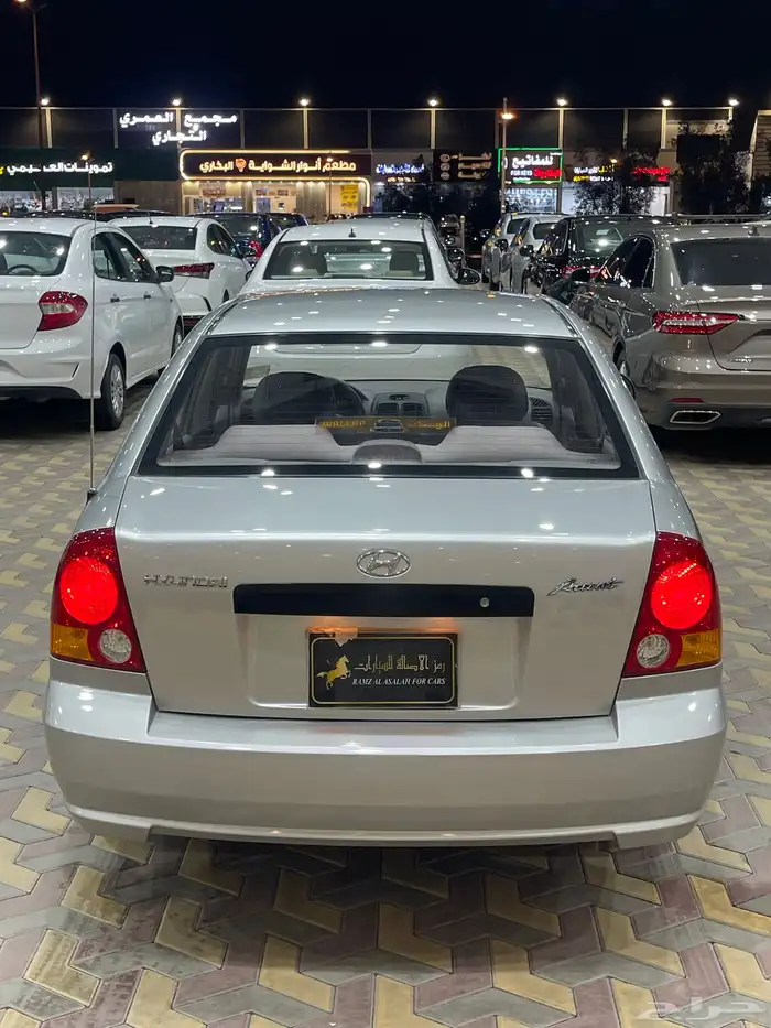 اكسنت موديل 2005 قير عادي مخزن 4