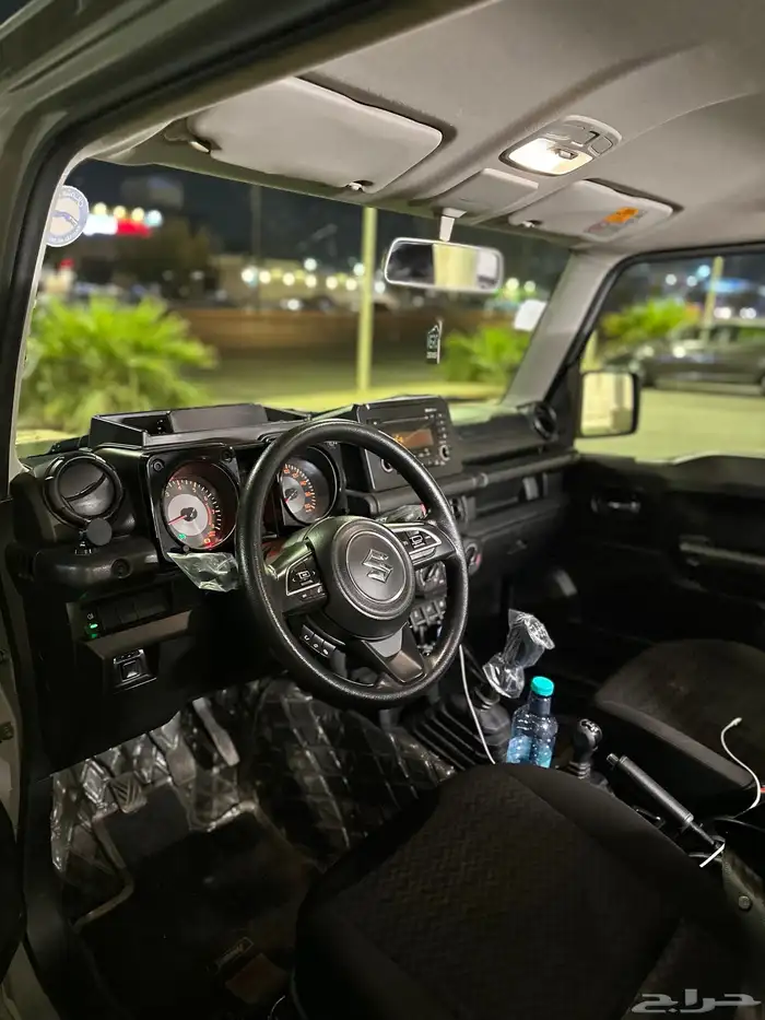 سوزوكي جمني 2023 11