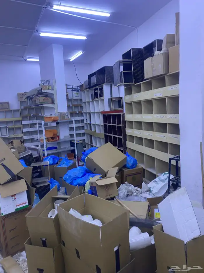 اغراض سباكه وادوات كهرباء 9