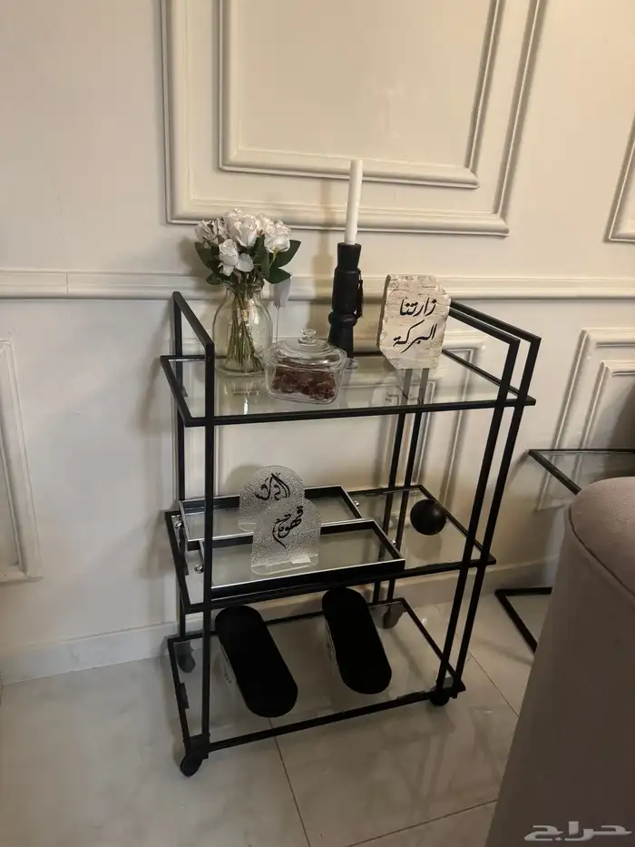 سجاده مع طاولات خدمه مع عربيه تقديم 4