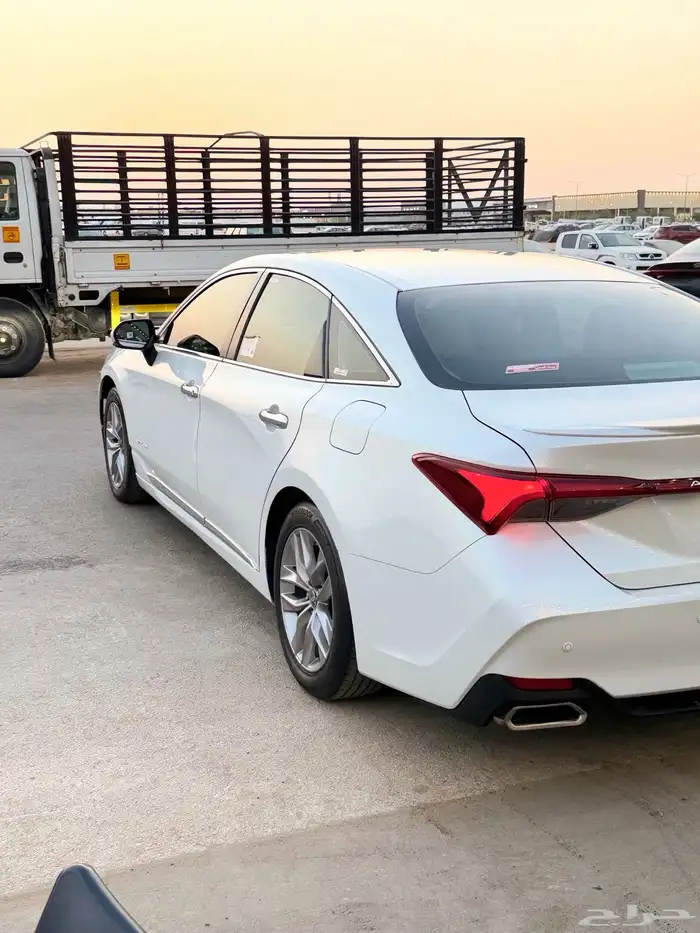 تويوتا افالون 2022 سعودي - تورنق عداد 86 الف كيلو فقط 3