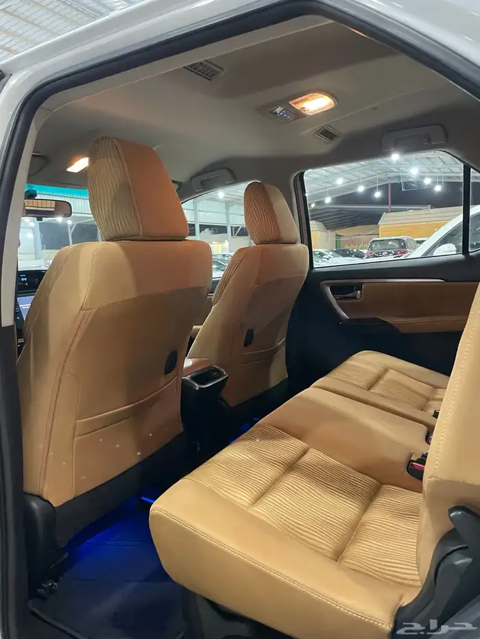 فورتشنر موديل 2023 (6سلندر) 19