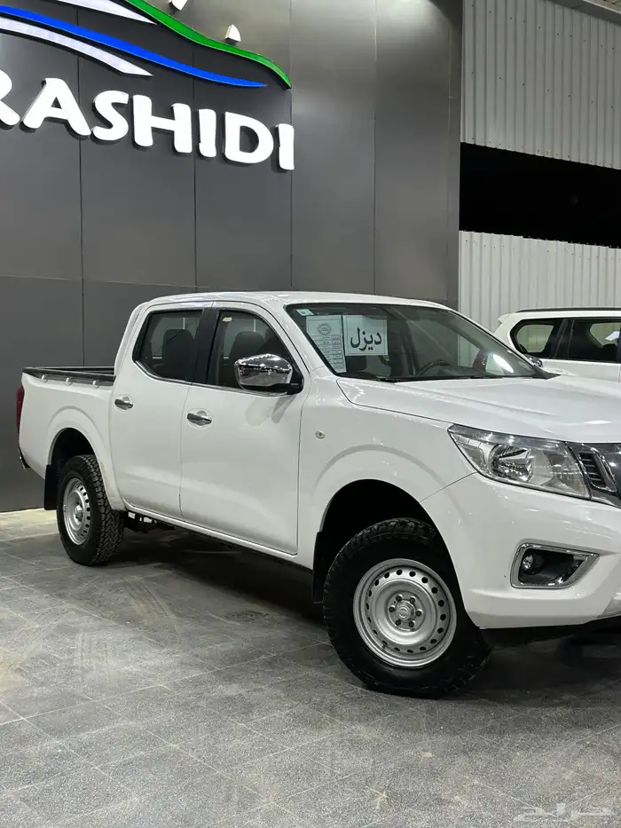 نافارا ديزل 2018 فل كامل دبل لدى معرض(عبيد الرشيدي) 6
