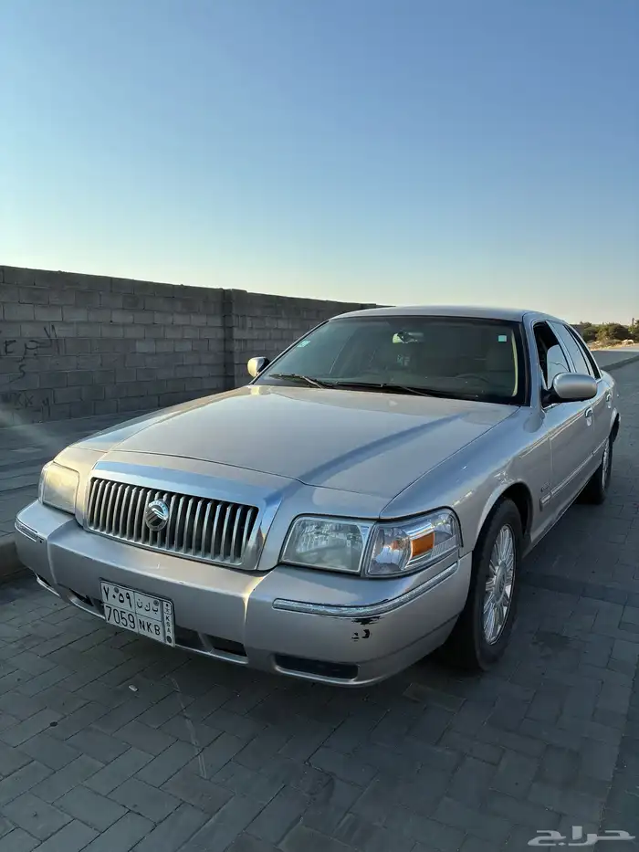 فورد ماركيز 2010 أمريكي ستاندر 0