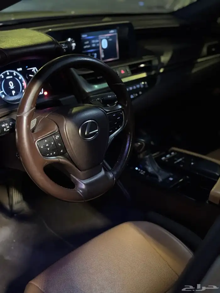 للبيع لكزس ES250 فئة AA موديل 2019 5
