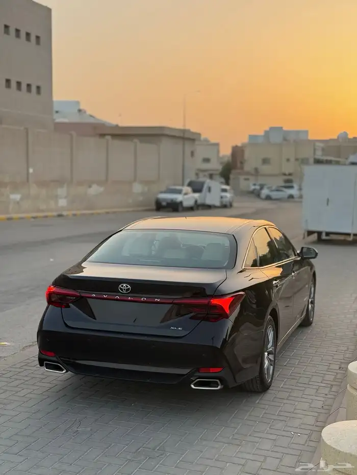 افالون 2022 XLE بأسمي وكاله 8