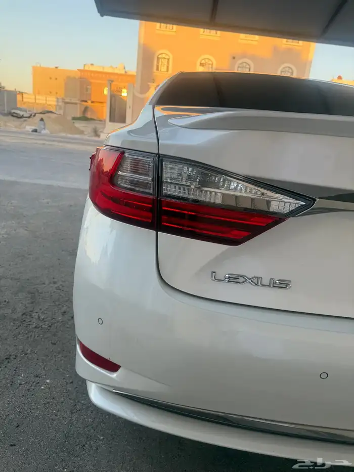لكزس موديل 2017 6