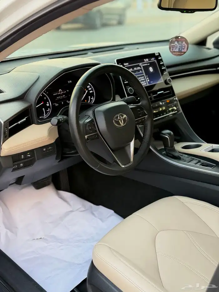 تويوتا افالون 2022 سعودي - تورنق عداد 86 الف كيلو فقط 13