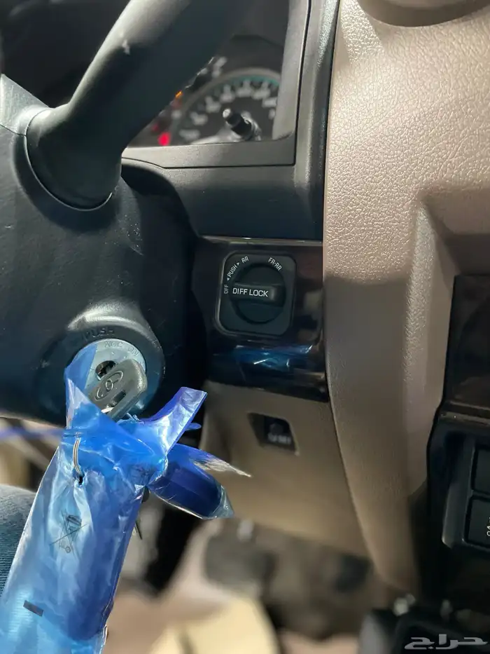 تويوتا شاص سلق بريمي قير اتوماتيك بنزين دفلك 2025 فل 14