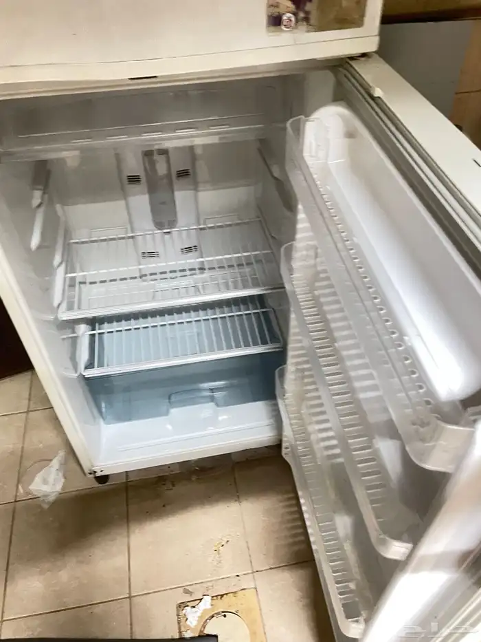 ثلاجة دايو للبيع كهربا 110 بحالة جيده 2
