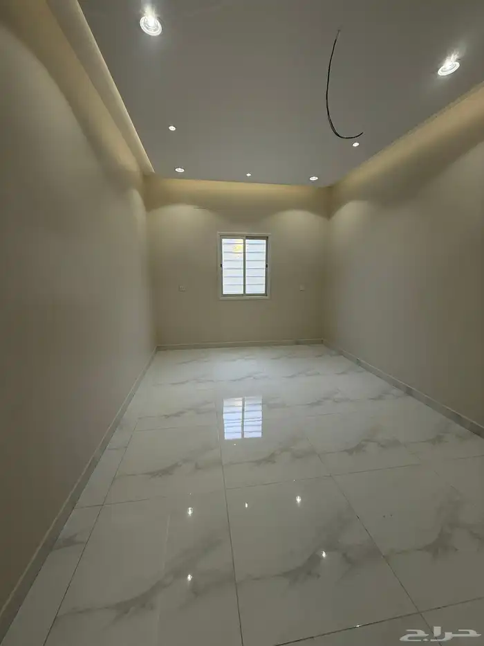 للبيع دور أرضي بحوش وسيع حي الزهور المحاله ابها 600الف 8