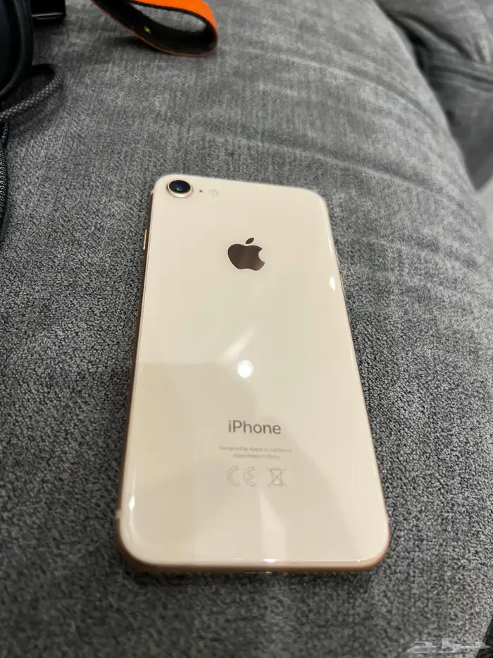 ايفون8 للبيع 1