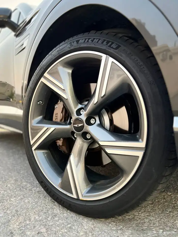 جينيسيس GV80 رويال فل كامل 2025 مالك اول سعودي وكالة 11