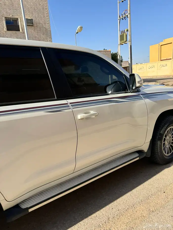 لاندكروزر 2020 هدد فل كامل 7