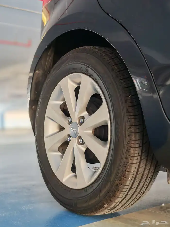 ريو هاتشباك نص فل مخزن 7