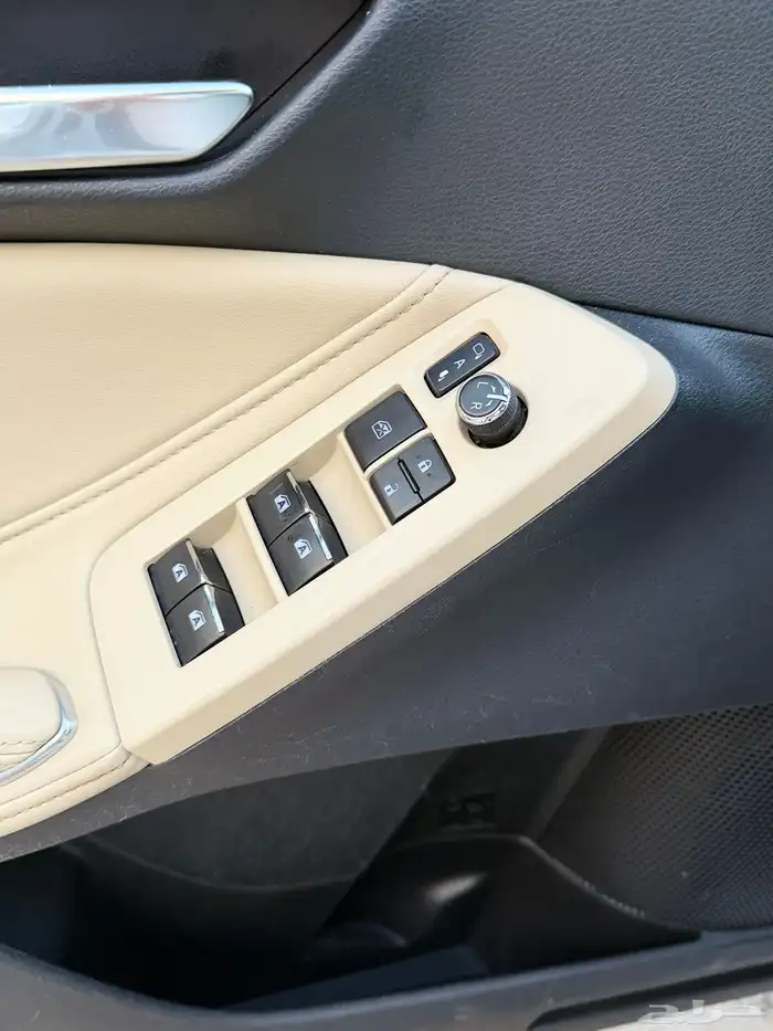 تويوتا افالون 2022 سعودي - تورنق عداد 86 الف كيلو فقط 15