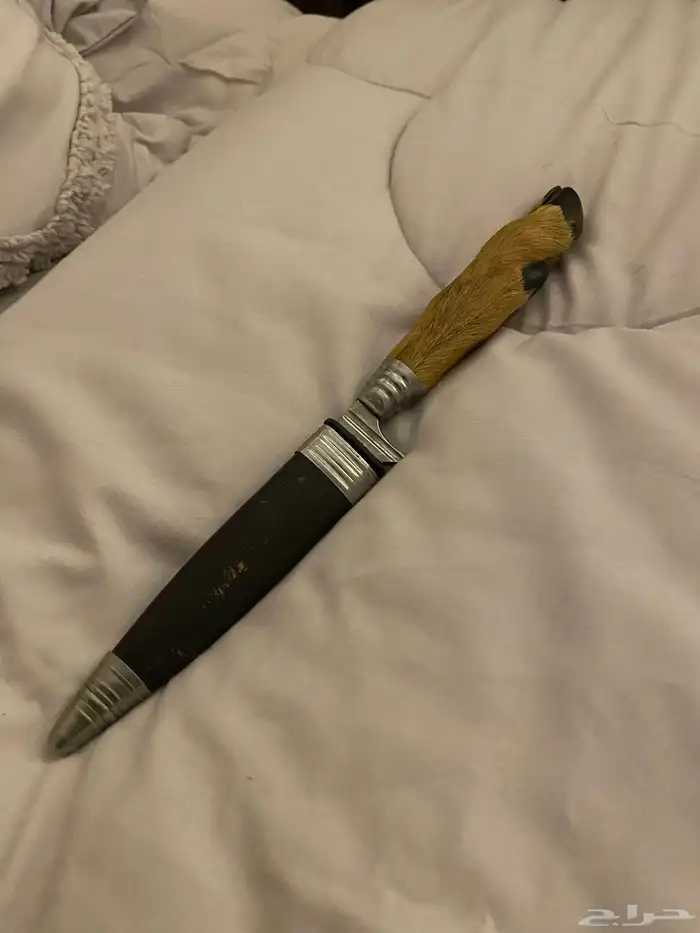 سكين كعب الغزال نظيفه السعر 300 2